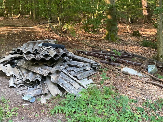 Untergruppenbach: Asbestplatten illegal entsorgt