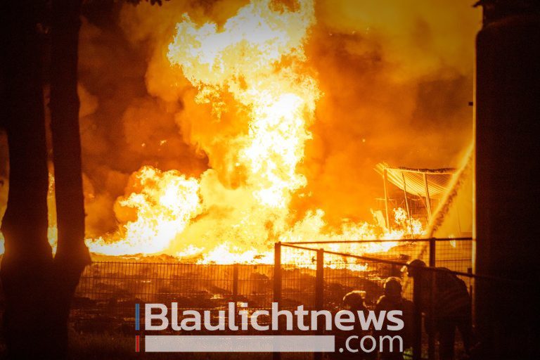 Mehrere Explosionen und Feuer bei Industriebrand